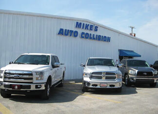 Mikes Auto Collision Panama City Building