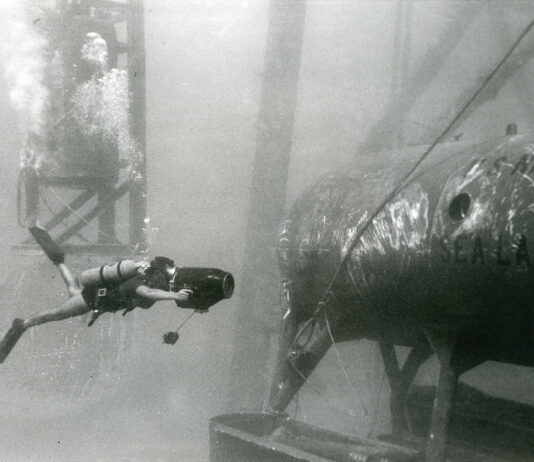 Man In The Sea Sealab I Being Lowered 1964