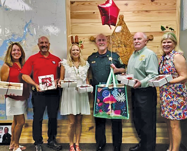 Ladies Of Latitude With Sheriff Ford Toni Martinides Mclane, Debi Olson, & Heidi Brousse, Chief Joel Heape And Major David Baldwin