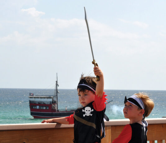 Pirates of the High Seas & Renaissance Fest Ellis And Ej Biggers