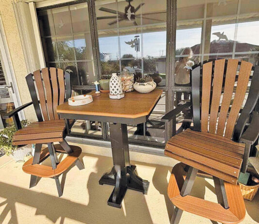 B And E Outdoor Furniture Table And Chairs