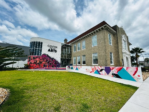 Center For The Arts 19 E 4th St 2025
