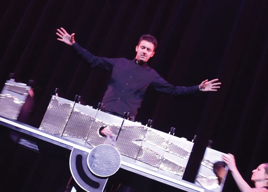 Palms Resort Brings Dinner, Drinks, Live Magic & Comedy to the Area!